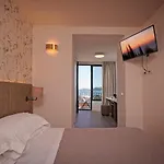 Otel Du 3*