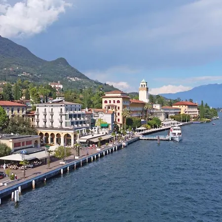 Du 3* Гардоне Ривьера