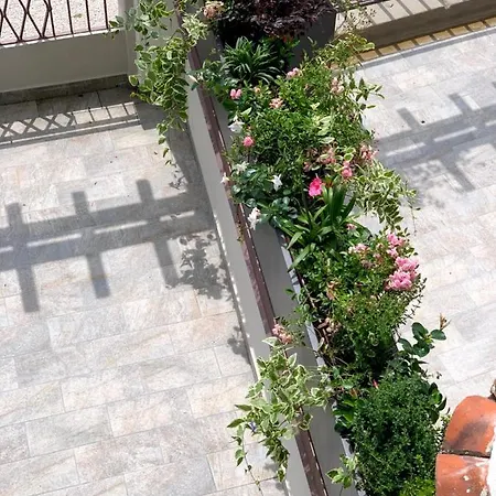 Du Отель Гардоне Ривьера