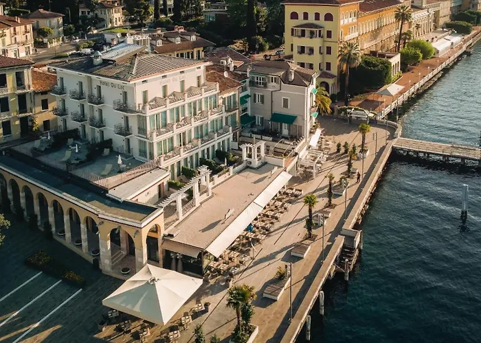 Hotel Du 3*