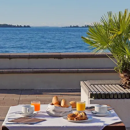 Du 3* Gardone Riviera