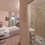 Du Hotel