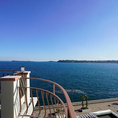 Hotel Du 3*