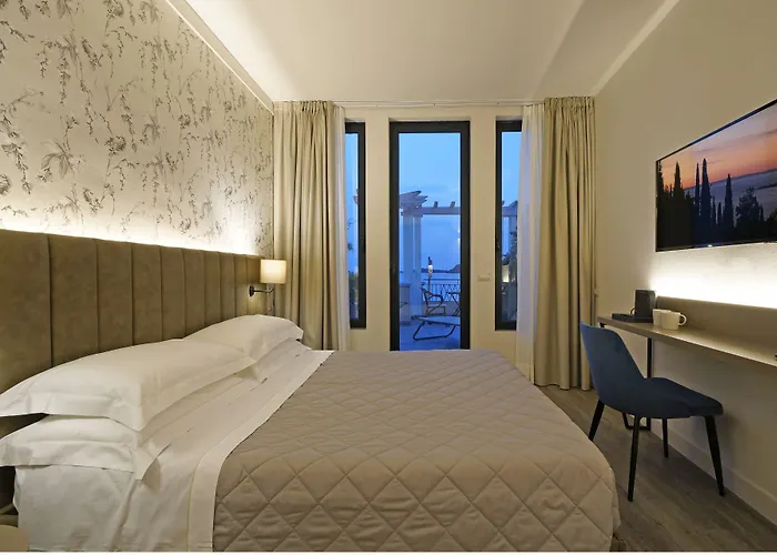 Du 3* Gardone Riviera