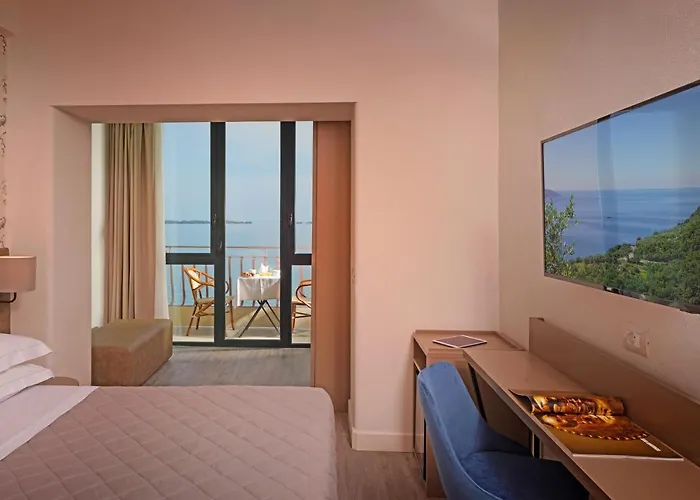Du Gardone Riviera